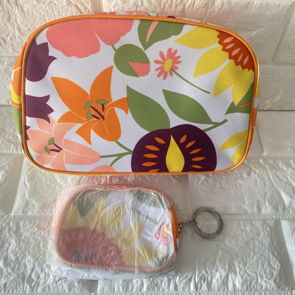 Clinique Cosmetic Zip Bags - Set of 2 - New
